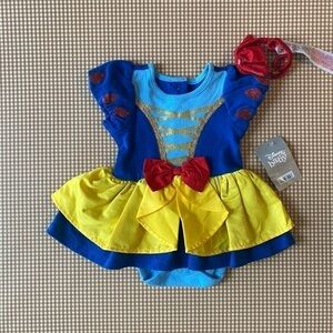 Disney Store Snow White onesie costume w/headband. Size 9-12 Months. NWT